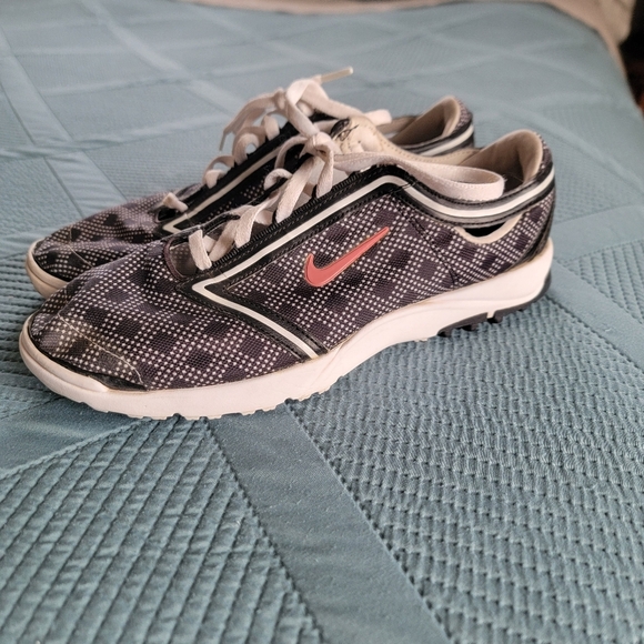 🔥5 FOR $25🔥Nike Women's Power Channel Golf Shoes Size 8M - Picture 3 of 8